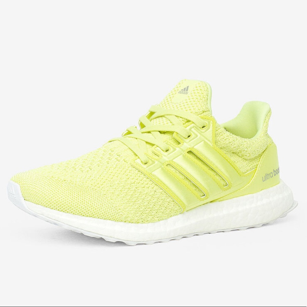 Adidas Ultraboost 5.0 DNA (6 1/2) W